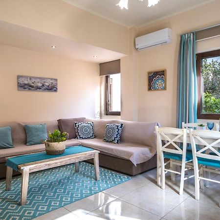Iro City And Beach Boutique Homes Ханья Экстерьер фото