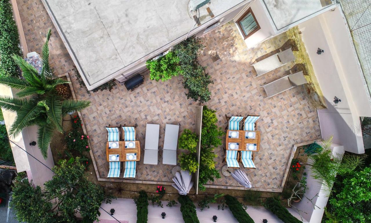 Iro City And Beach Boutique Homes Ханья Экстерьер фото