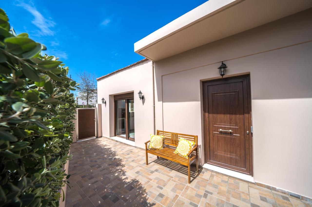 Iro City And Beach Boutique Homes Ханья Экстерьер фото