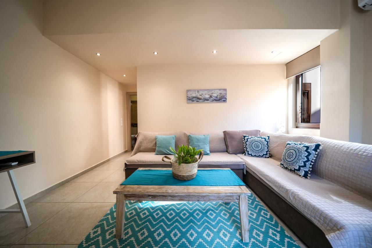 Iro City And Beach Boutique Homes Ханья Экстерьер фото